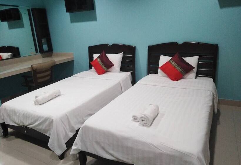 ホテル Ananya Residence