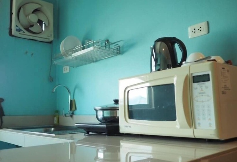 ホテル Ananya Residence