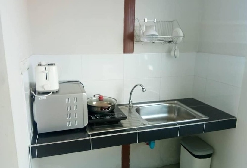 ホテル Ananya Residence