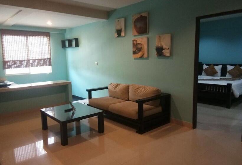 ホテル Ananya Residence