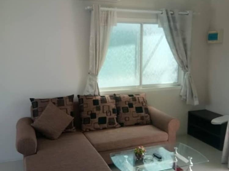 ホテル Ananya Residence