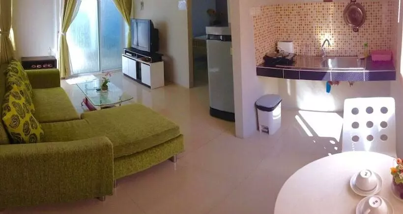 ホテル Ananya Residence