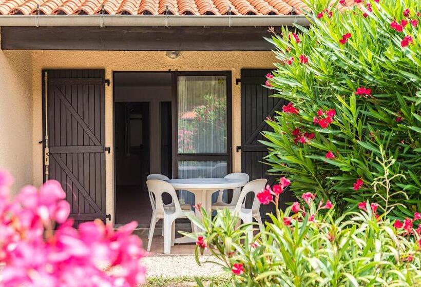 هتل Azureva Saint Cyprien