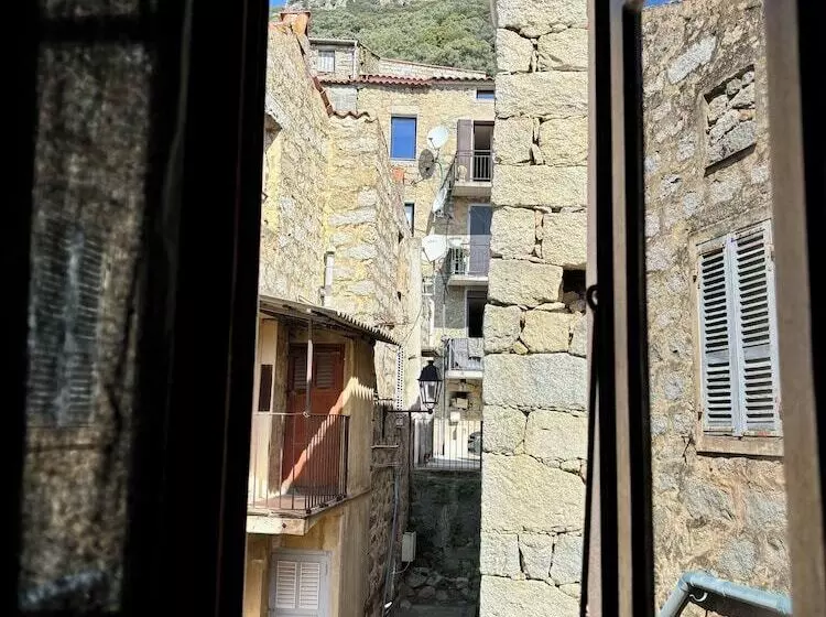 Hotelli Hôtel Restaurant U Santa Maria