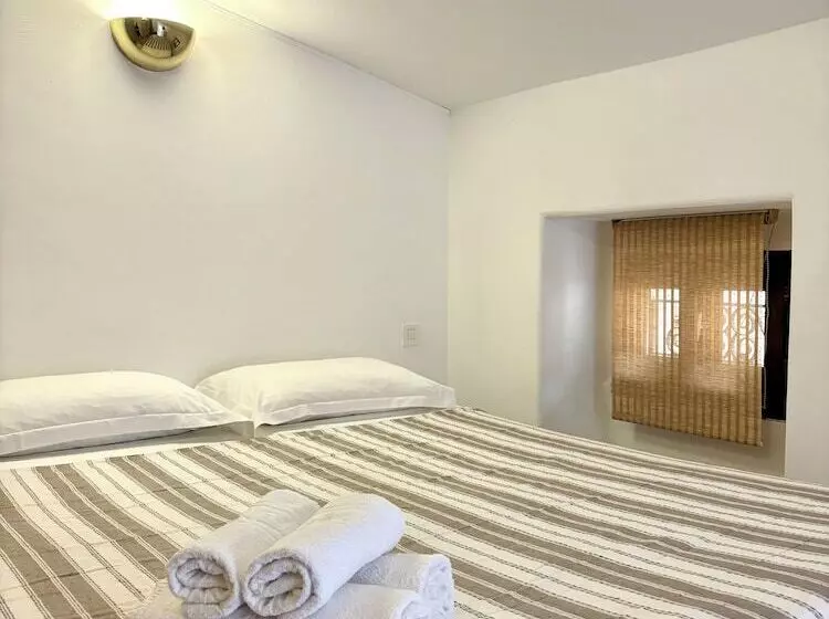 Hotelli Hôtel Restaurant U Santa Maria