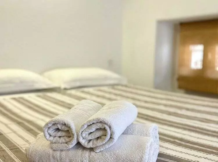 Hotelli Hôtel Restaurant U Santa Maria