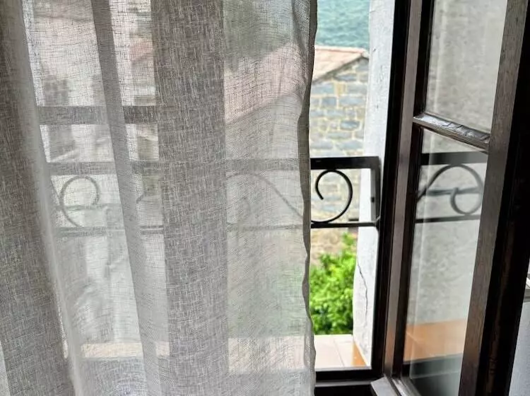 Hotelli Hôtel Restaurant U Santa Maria