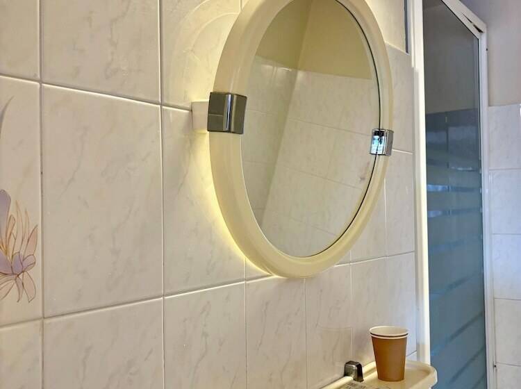 ホテル Hôtel Restaurant U Santa Maria