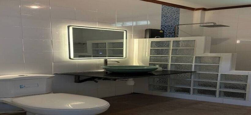 Hotelli Paradise Resort Phi Phi