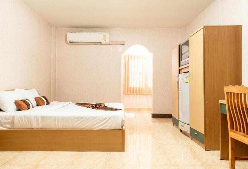 酒店 P.n. Gold Resort