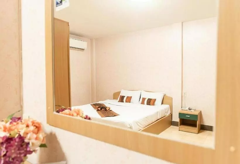 ホテル P.n. Gold Resort