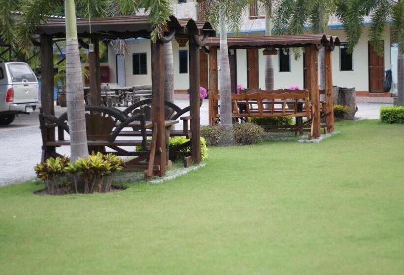 酒店 P.n. Gold Resort