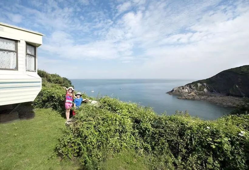 هتل Sandaway Holiday Park