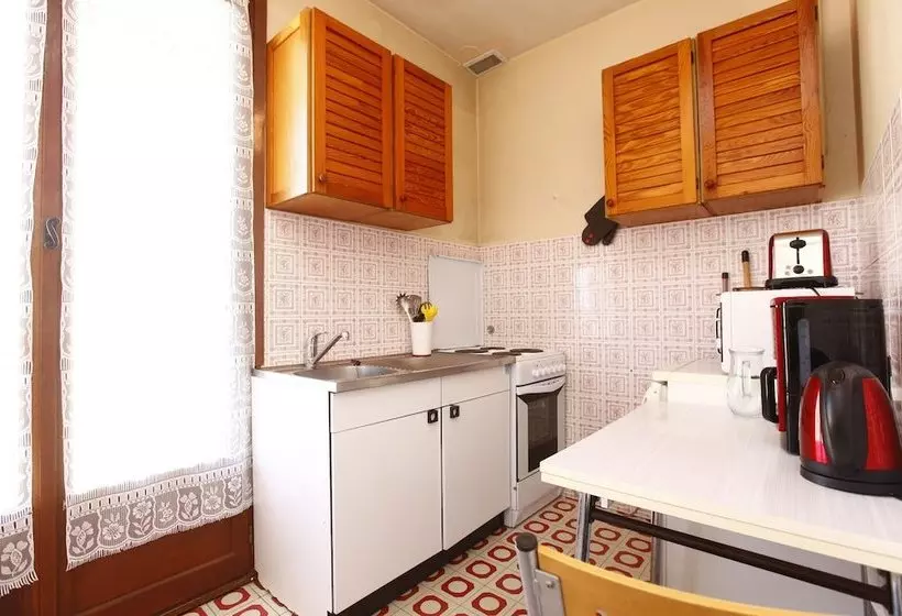 Large Studio Dowtown In Nice Near Tramway