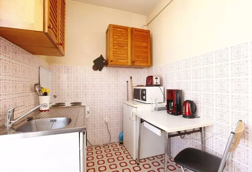 Large Studio Dowtown In Nice Near Tramway