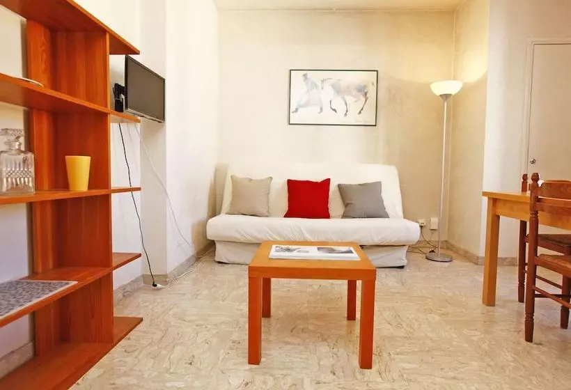 Large Studio Dowtown In Nice Near Tramway