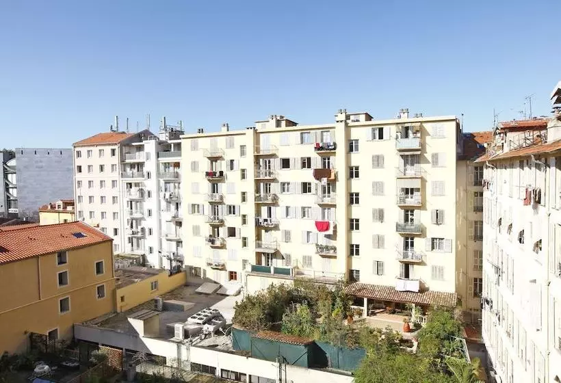 Large Studio Dowtown In Nice Near Tramway
