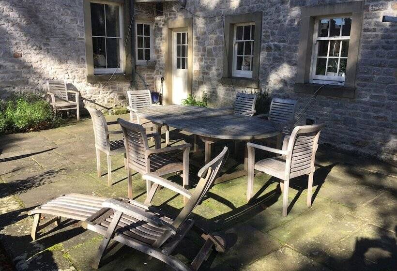 The Old Vicarage B&b