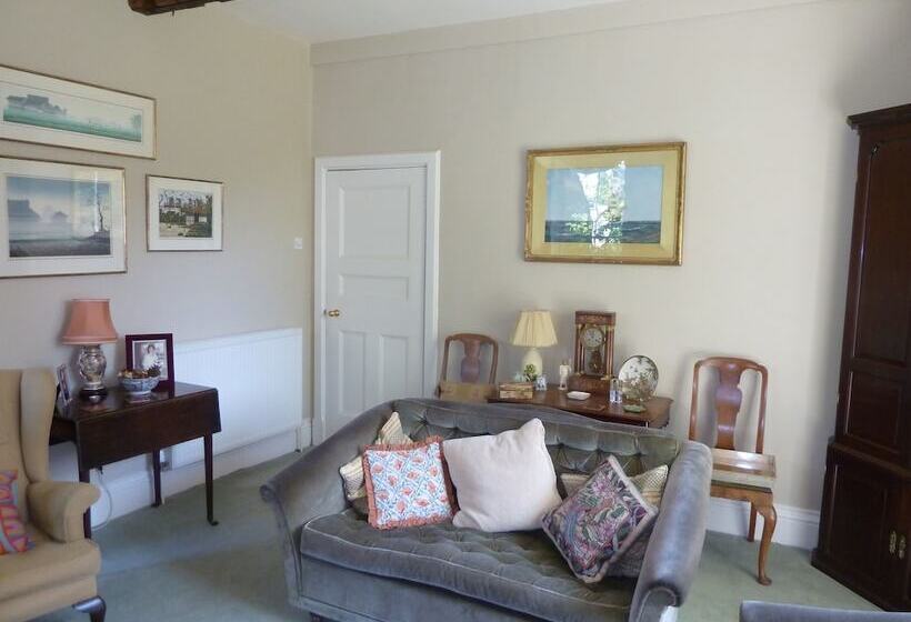 The Old Vicarage B&b