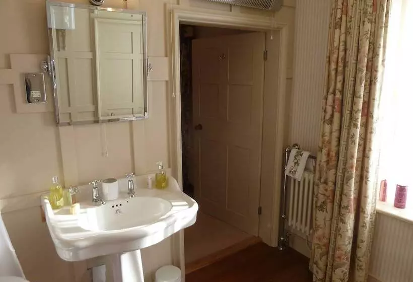 The Old Vicarage B&b