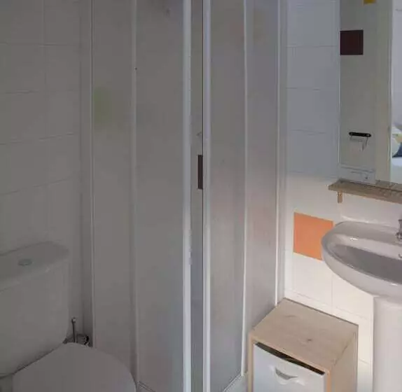 Abaraxka Hostel Disfruta La Vía Verde Del Urola Hasta La Playa   Naturaleza Montañas Y Riqueza Cultu