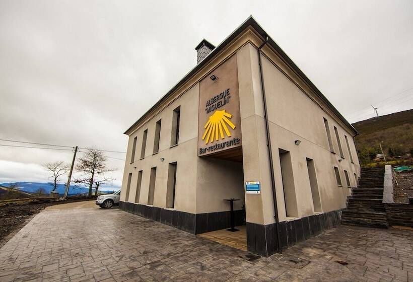 Albergue Miguelín Hostel