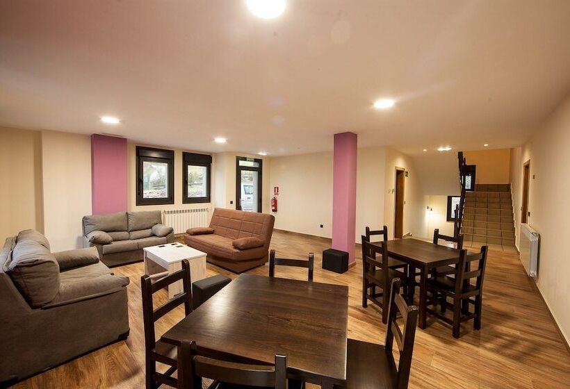 Albergue Miguelín Hostel