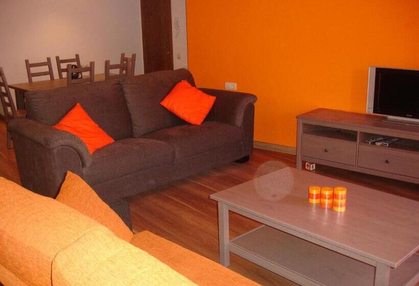 Apartamentos La Muralla