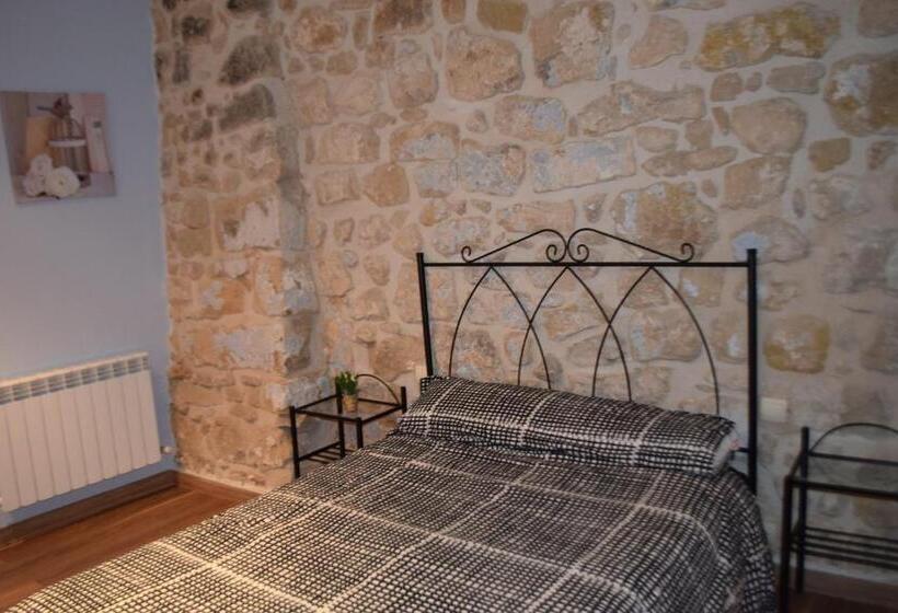 Apartamentos La Muralla