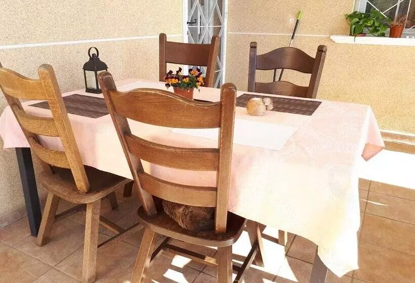 تختخواب و صبحانه Casa Frente Al Lago Rosa