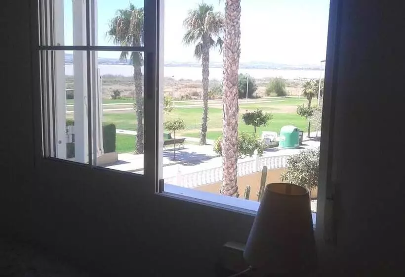 تختخواب و صبحانه Casa Frente Al Lago Rosa