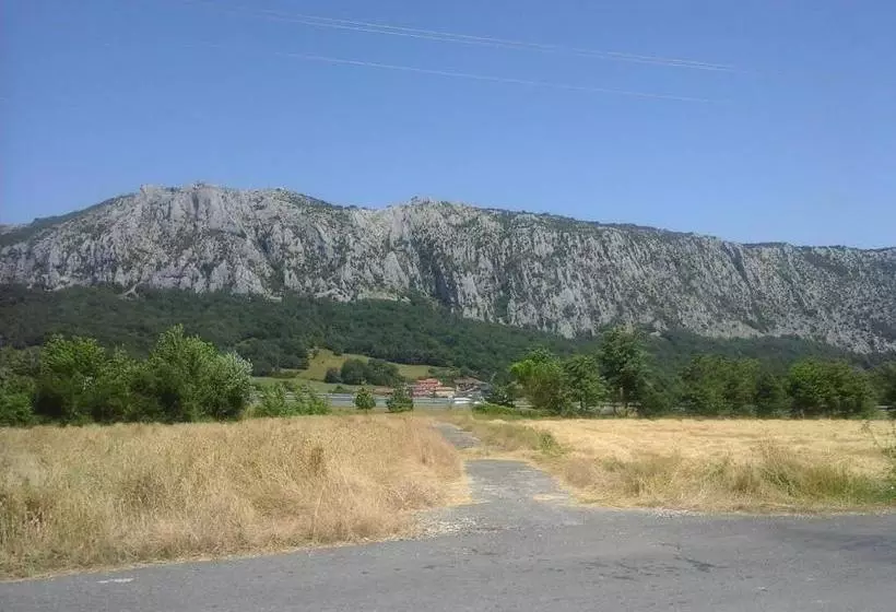 Casa Rural Eikolara Landetxea
