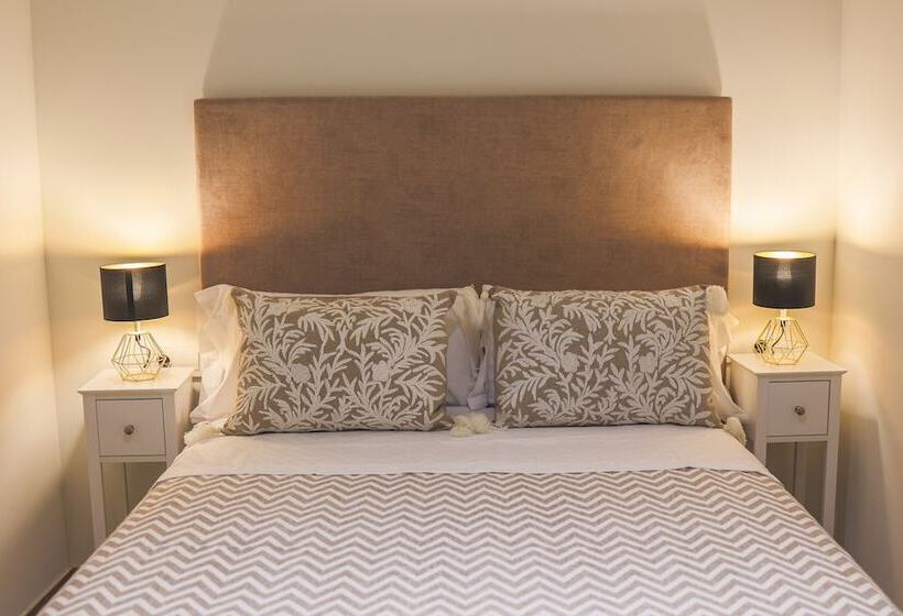 مسافرخانه Habitaciones Amelia