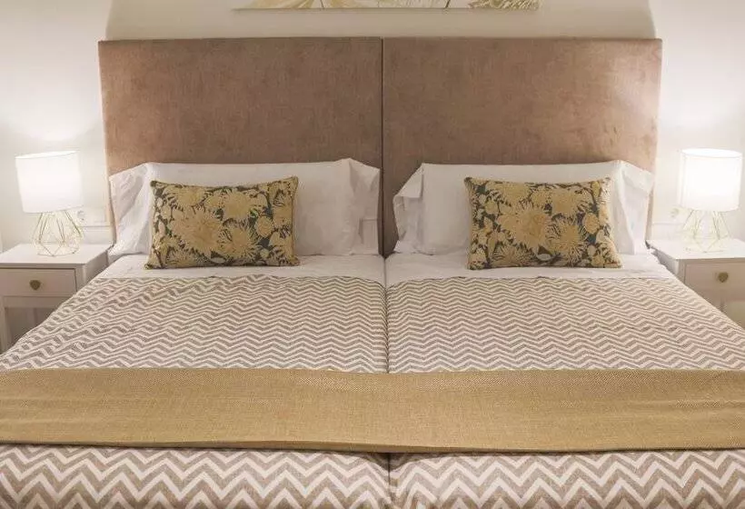 مسافرخانه Habitaciones Amelia