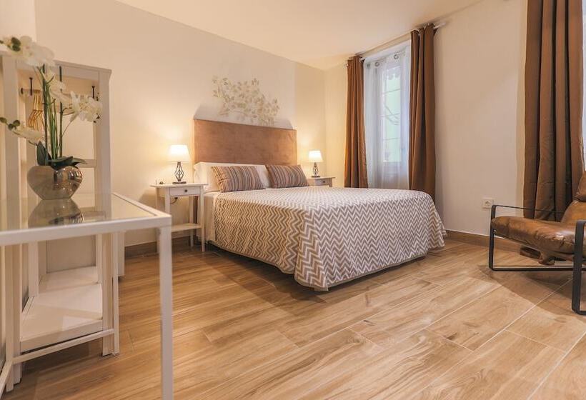 مسافرخانه Habitaciones Amelia