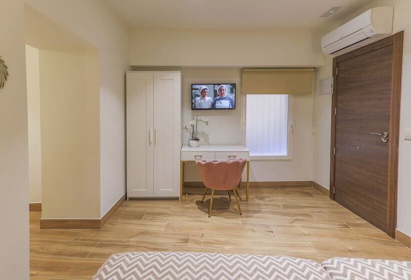 مسافرخانه Habitaciones Amelia