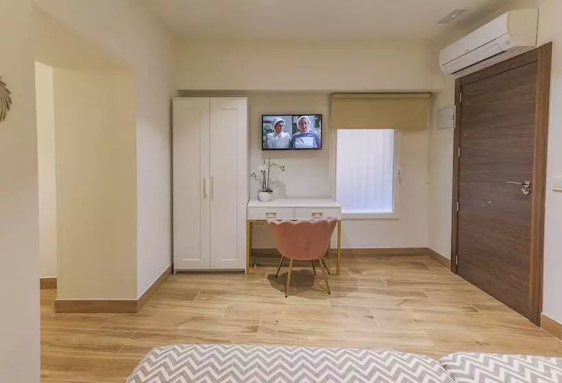 مسافرخانه Habitaciones Amelia