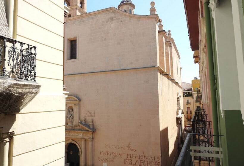 مسافرخانه Habitaciones Amelia