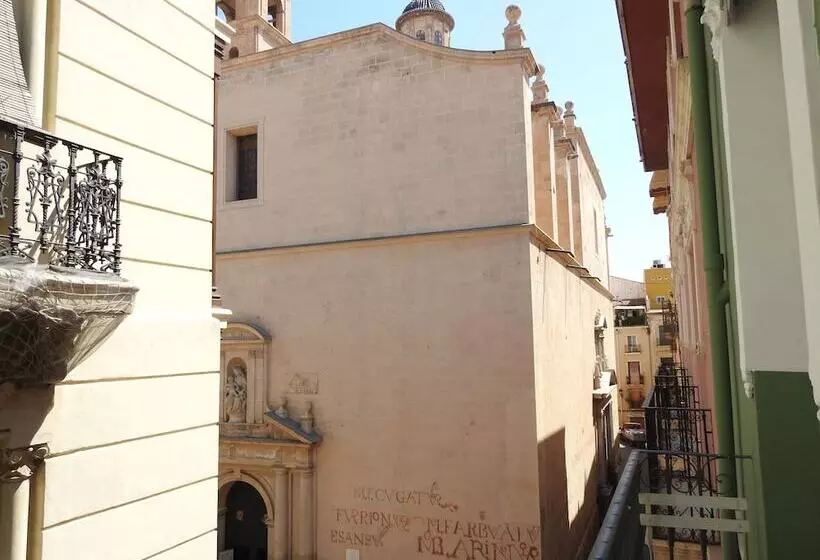 مسافرخانه Habitaciones Amelia