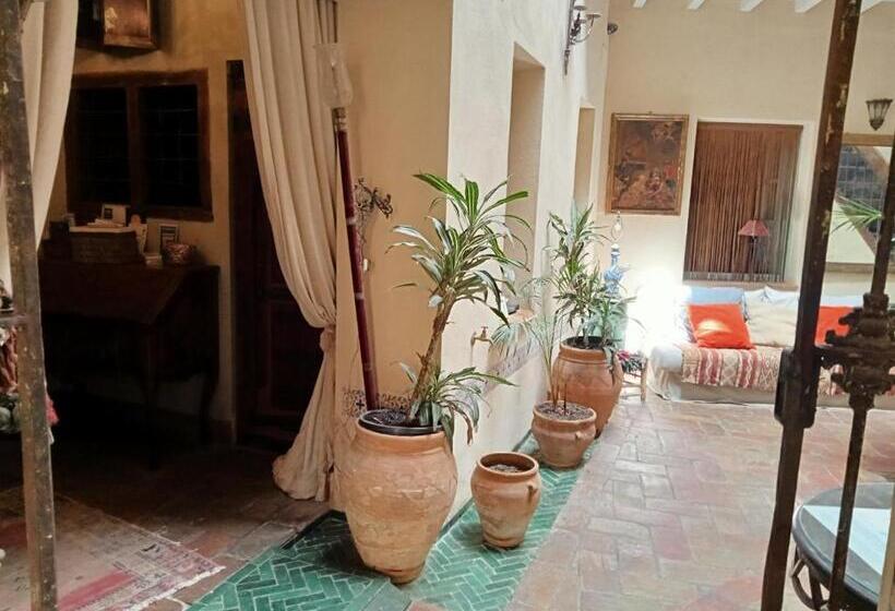 Hostal Casa Del Buen Viaje