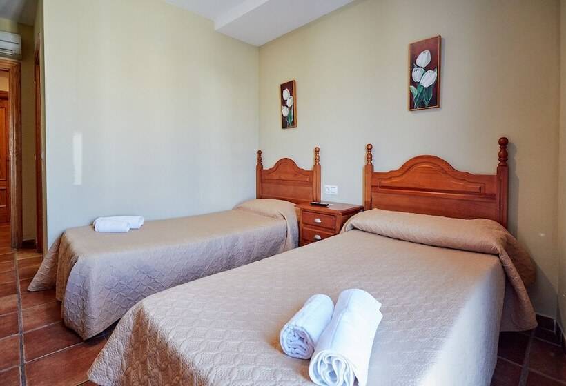 簡易ホテル H. Sutton Cabo De Gata