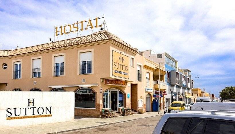 簡易ホテル H. Sutton Cabo De Gata