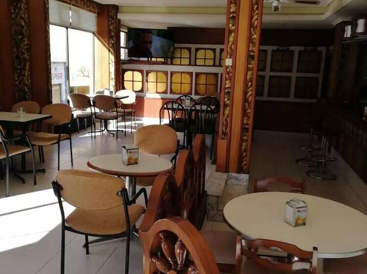 Hostal La Estrada Restaurante