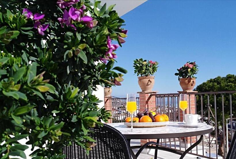 فندق Boutique X Pueblo, Benalmádena