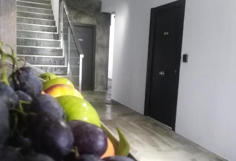 فندق Boutique X Pueblo, Benalmádena