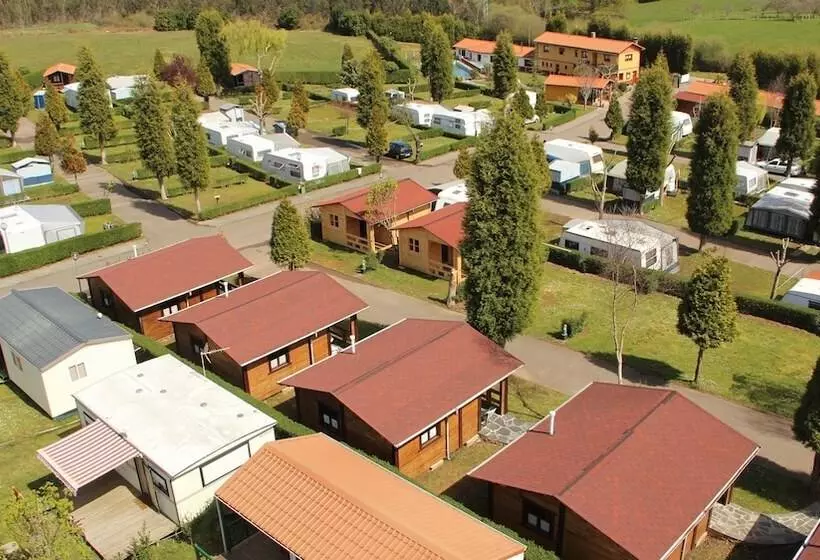 ホテル Camping Villaviciosa