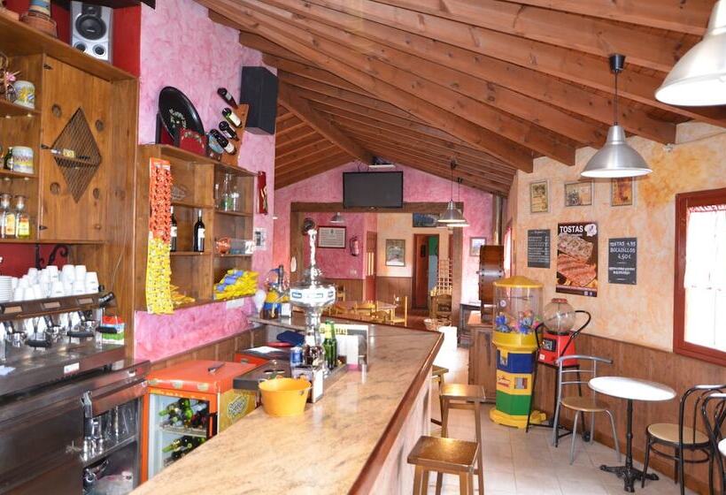 فندق Camping Villaviciosa