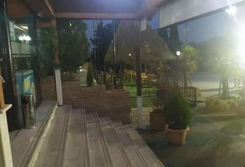 ホテル Restaurante Mirasierra