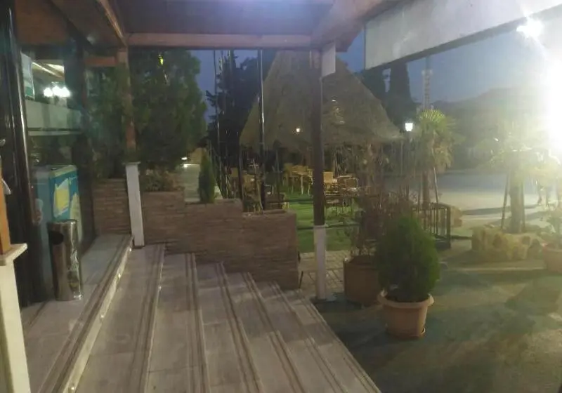ホテル Restaurante Mirasierra