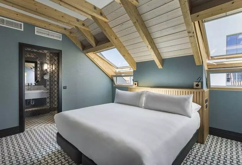 Hotelli Room Mate Alba